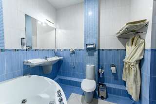 Гостиница Бриз Оренбург Люкс с гидромассажной ванной-3