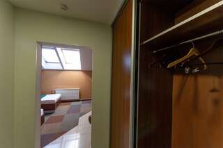Гостиница Бриз Оренбург Двухместный номер эконом-класса с 2 отдельными кроватями – Мансарда-10